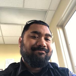 Meet your Posher, Manu